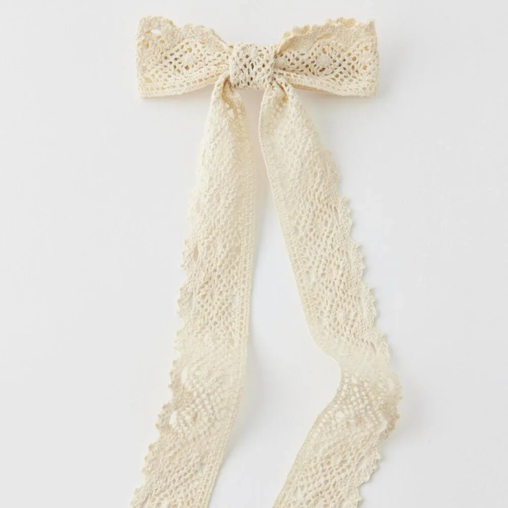 NWT Urban Outfitters Long Crochet Cream Hair Bow Barrette